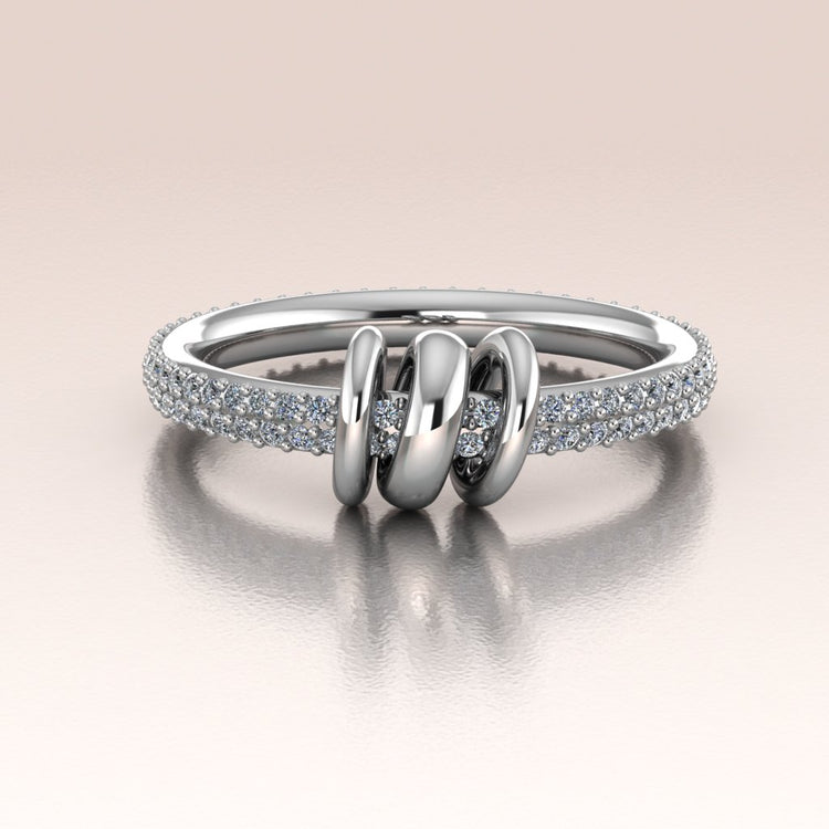 Lyra | Radiant Flow – 14k Diamond Pave Articulated Link Ring

