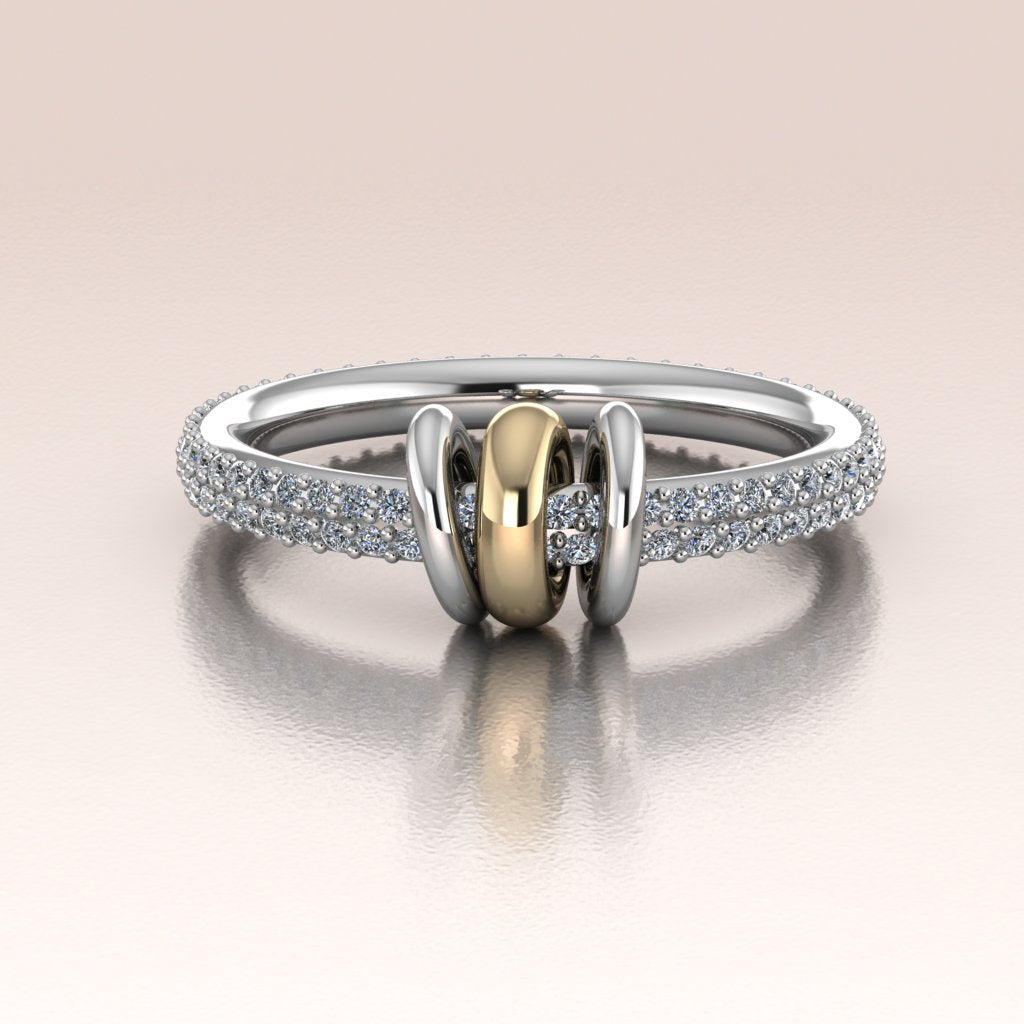 Lyra | Radiant Flow – 14k Diamond Pave Articulated Link Ring
