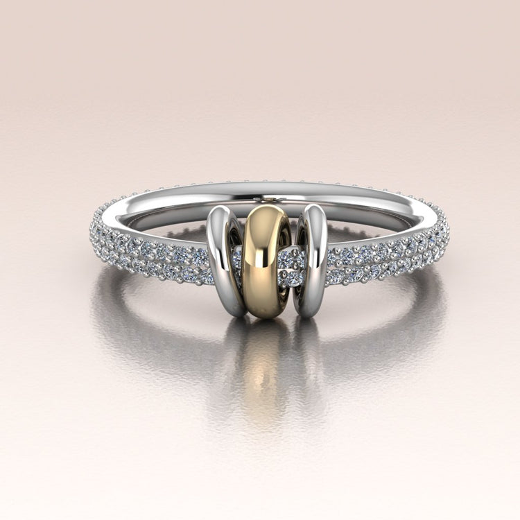 Lyra | Radiant Flow – 14k Diamond Pave Articulated Link Ring
