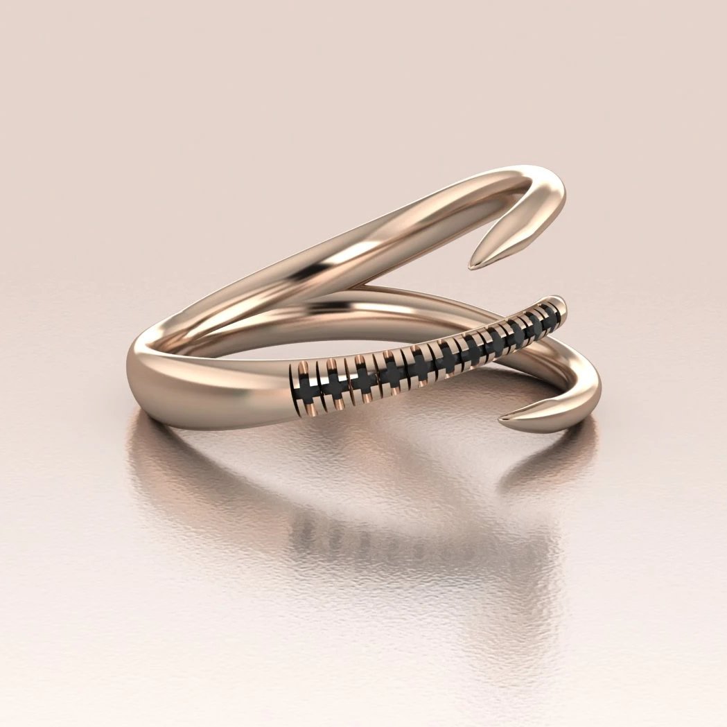 14k Gold Claw Ring with White/black Diamonds | ANTOANETTA
